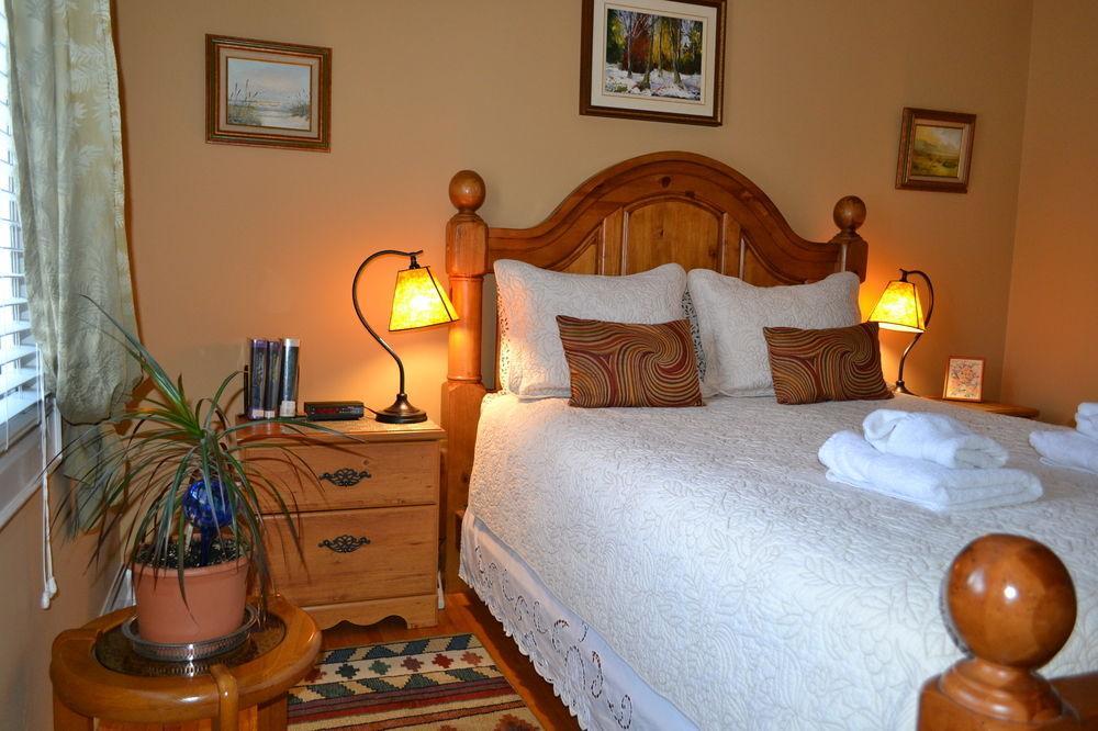 Williams Gate Bed & Breakfast Private Suites Niagara-on-the-Lake Exterior foto