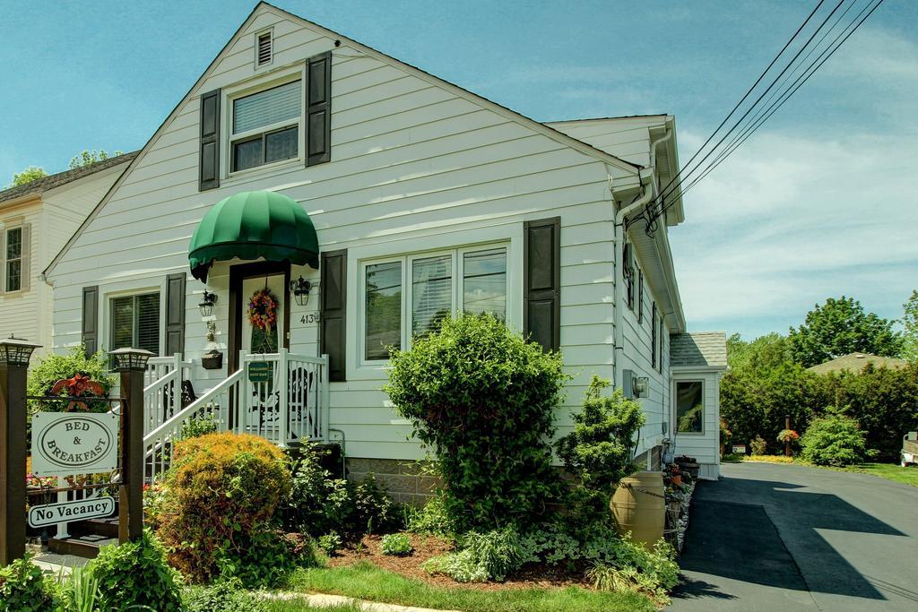 Williams Gate Bed & Breakfast Private Suites Niagara-on-the-Lake Exterior foto