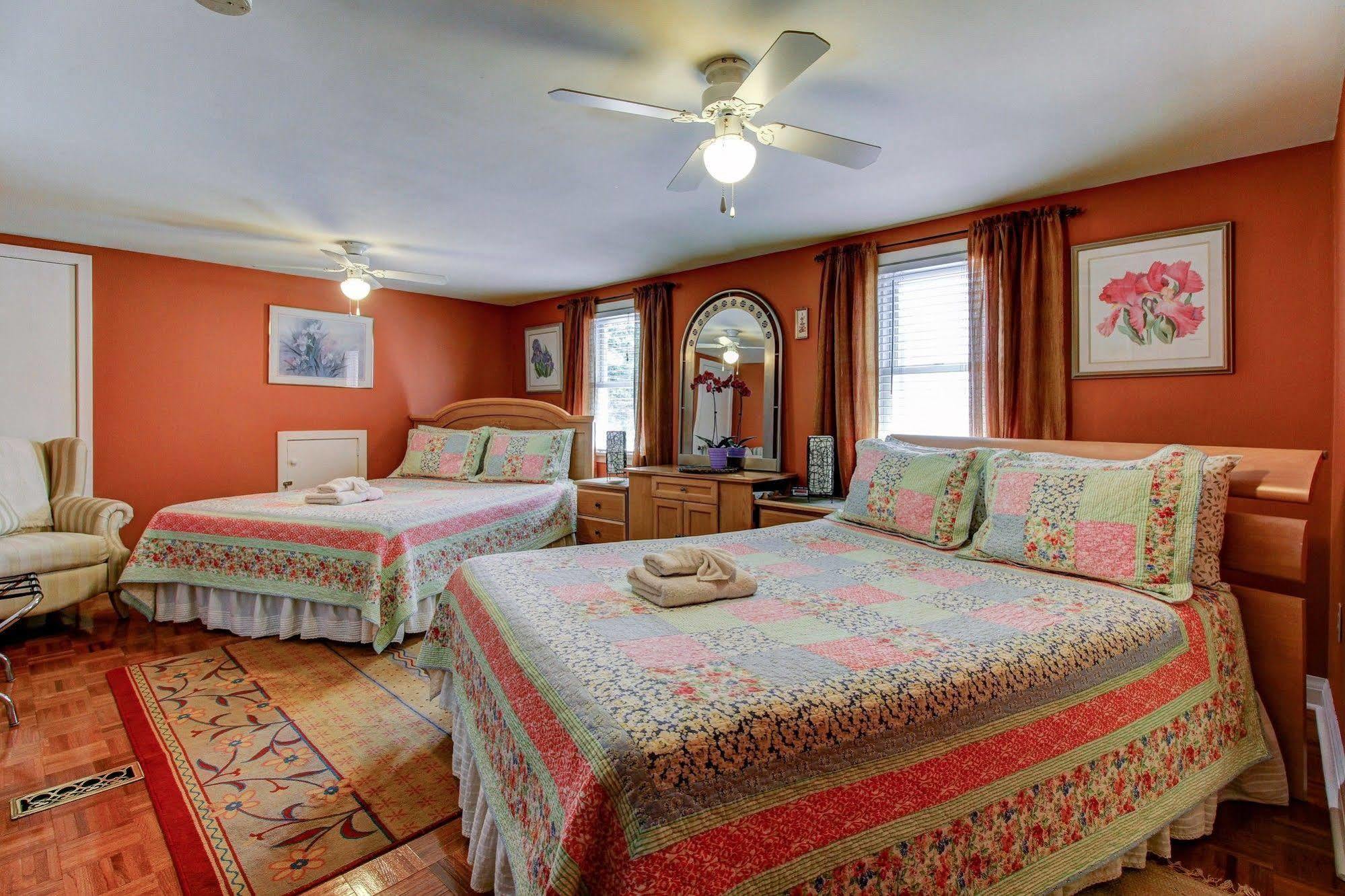 Williams Gate Bed & Breakfast Private Suites Niagara-on-the-Lake Exterior foto