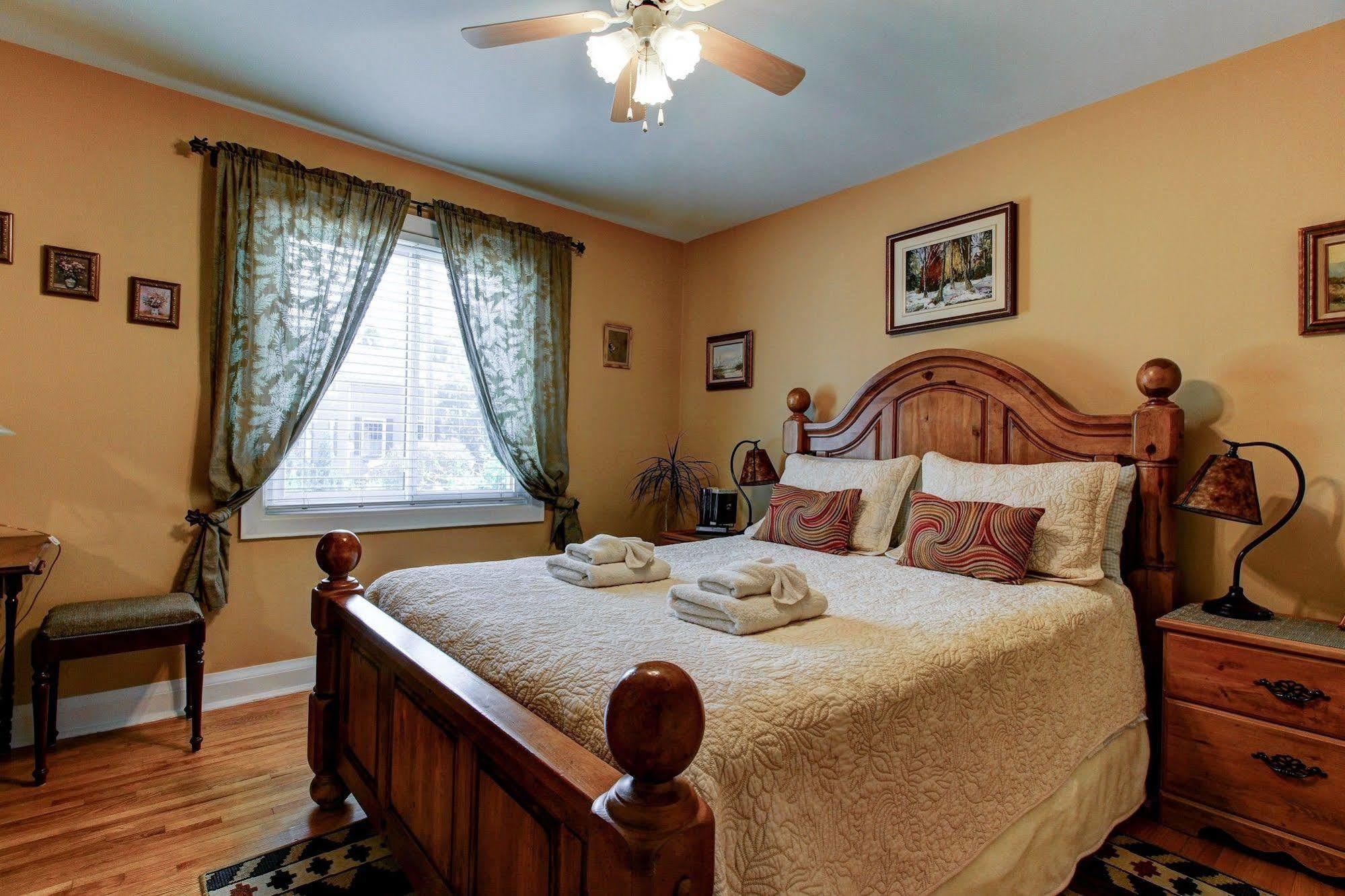 Williams Gate Bed & Breakfast Private Suites Niagara-on-the-Lake Exterior foto